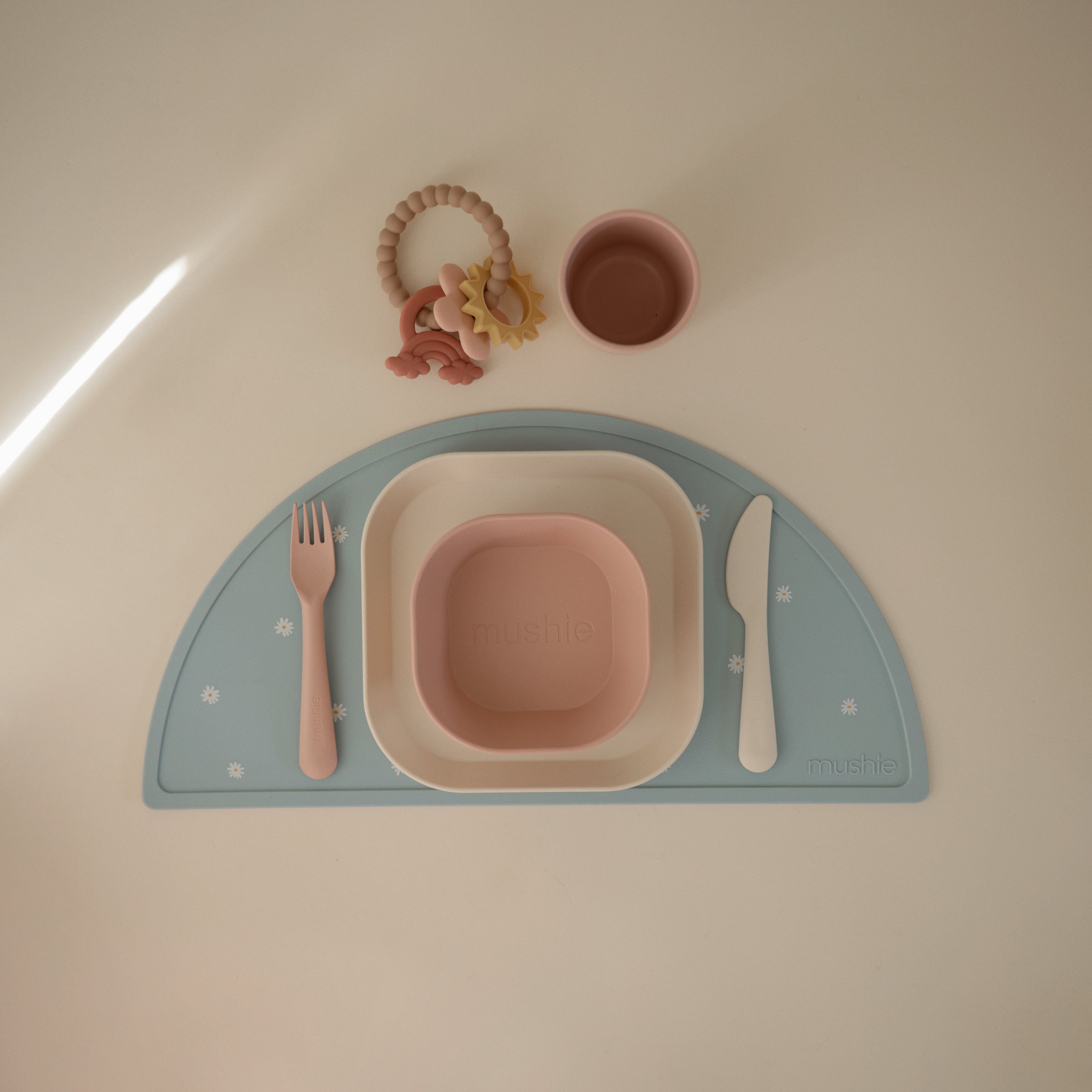Image of Dinnerware Cutlery Set